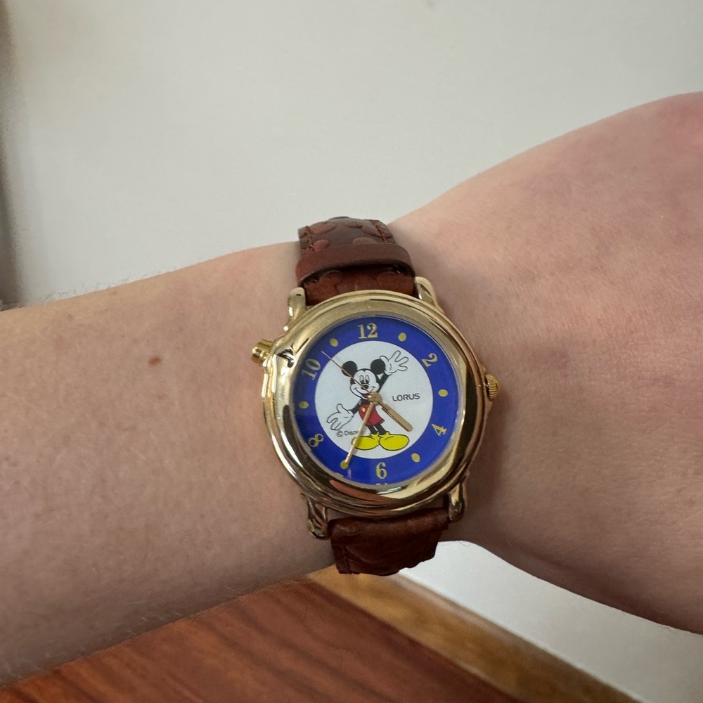 Vintage Disney x Lorus Mickey Mouse musical watch